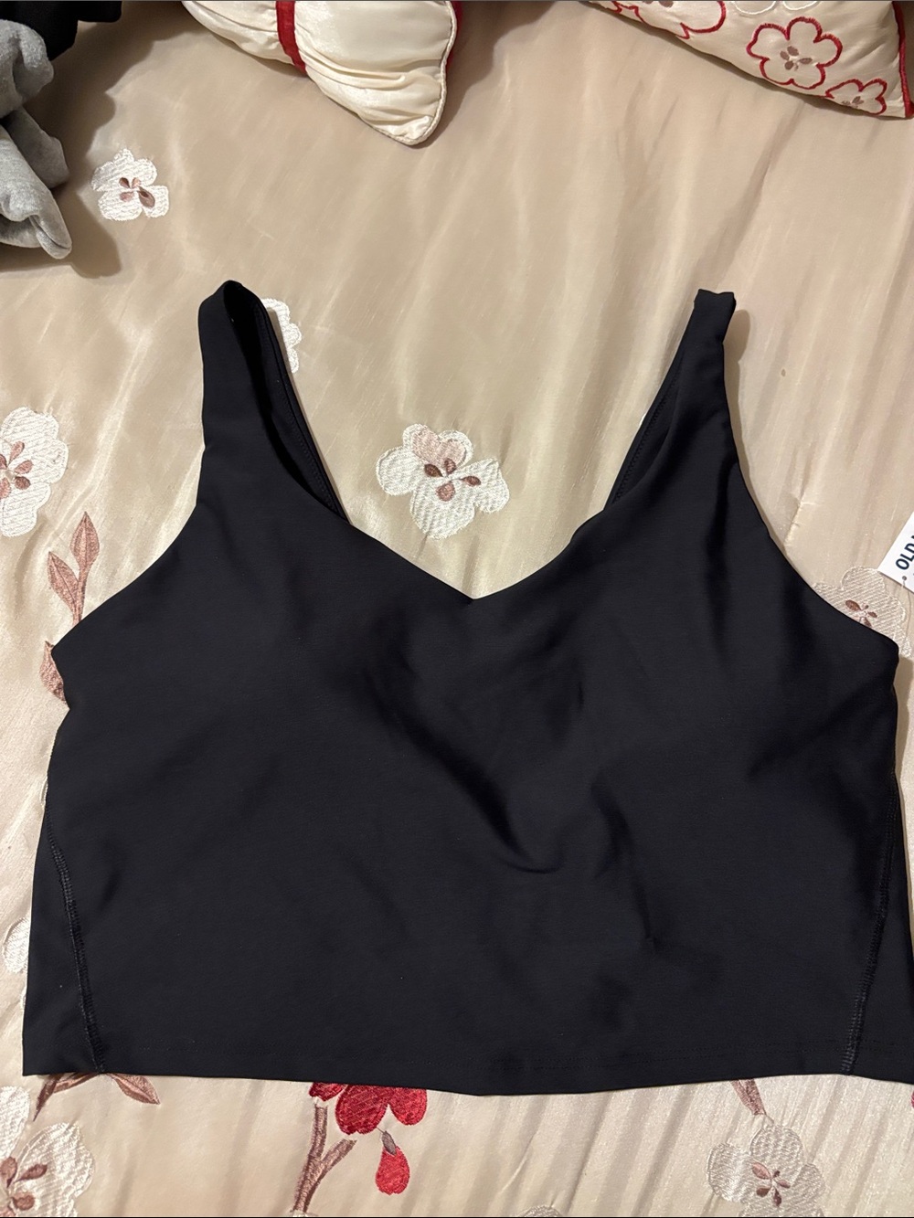 Black sports bra